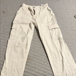 Women’s Cream Cargo Pants